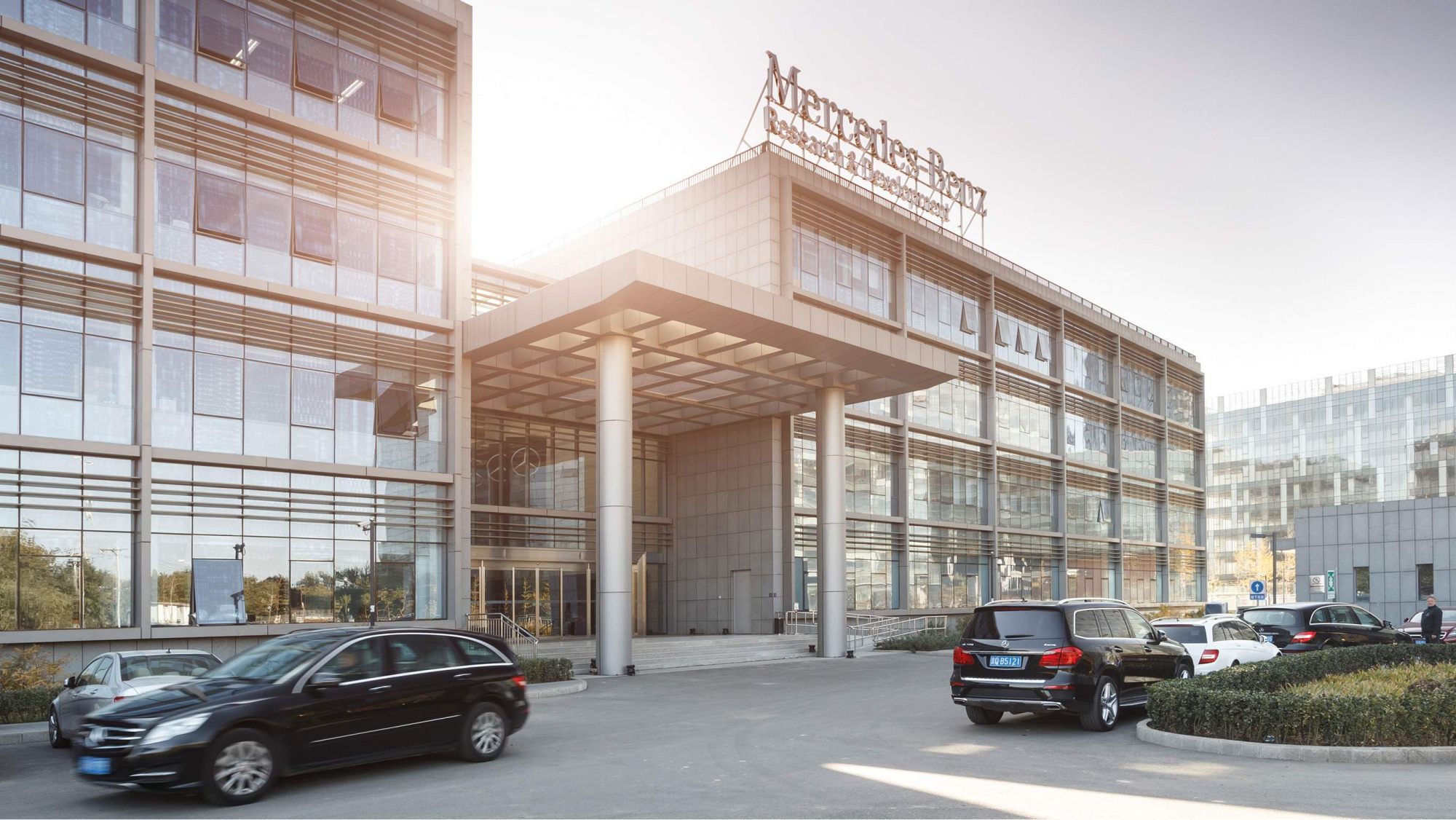 Світ Mercedes: місця знаходження Advanced Design Studios 