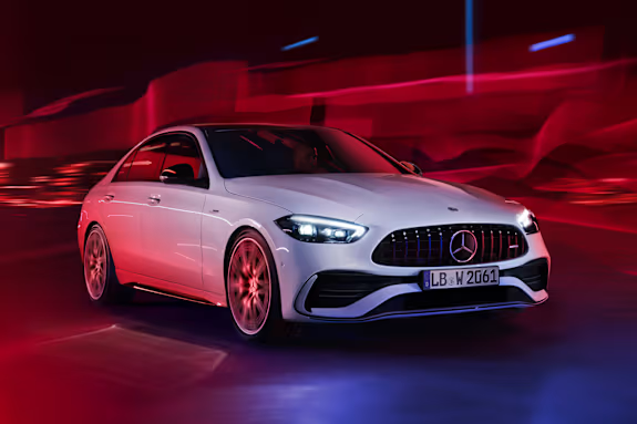 Mercedes-AMG C 43 4MATIC: люкс та швидкість