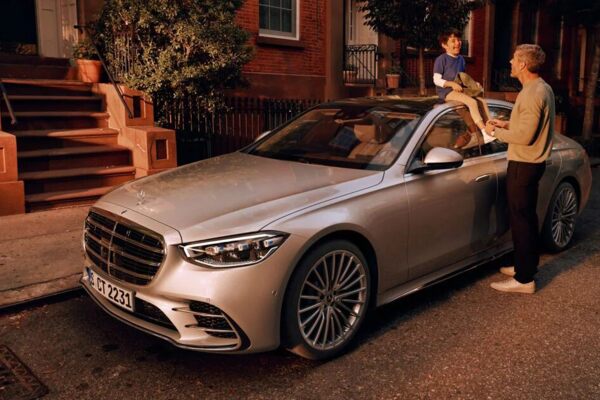 Підтримай Mercedes-Benz у Національній акції «Автомобіль Року 2022»!